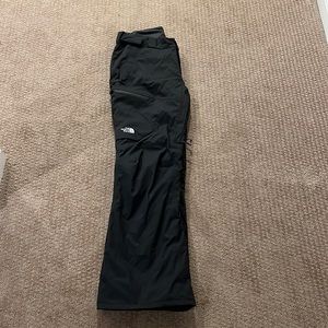 The North Face snow pants, only worn twice. practically brand new!!
